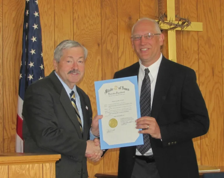 Hope Ministries celebrates its 100th anniversary! On the 100th day of our 100th year—April 10, 2015—Governor Terry Branstad read a proclamation deeming it “Hope Ministries Day.”